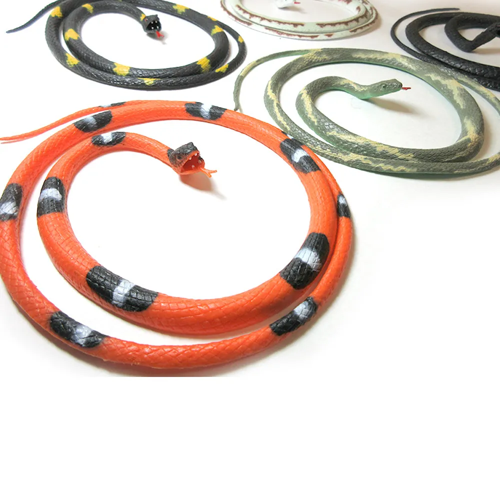 2 X Rubber Snake Realistic Toy Fake Safari Garden Joke Prank Soft Halloween Prop